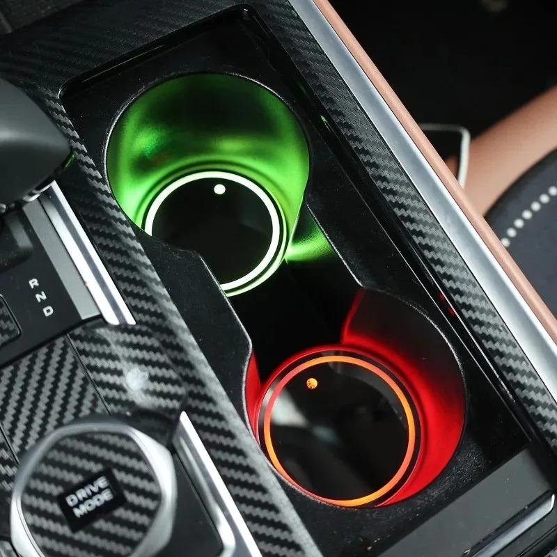 Lumière LED RGB pour Porte-Gobelet de Voiture 7 Couleurs Changeantes Luminescence Capteur Auto Lampe d'Ambiance Nocturne Décor Intérieur