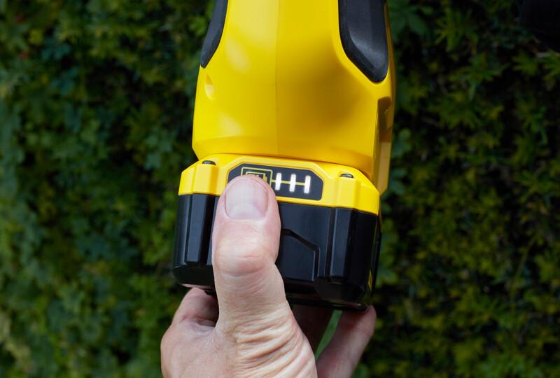 Battery Pole Hedge Trimmer 45Cm V20 18V 1*4.0Ah - S/Sfmcph845M