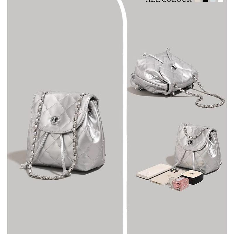 Rhombus Rucksack 2025 neu klein frisch schlichter Rucksack vielseitige Pendlertasche weibliche College-Studenten-Schultasche