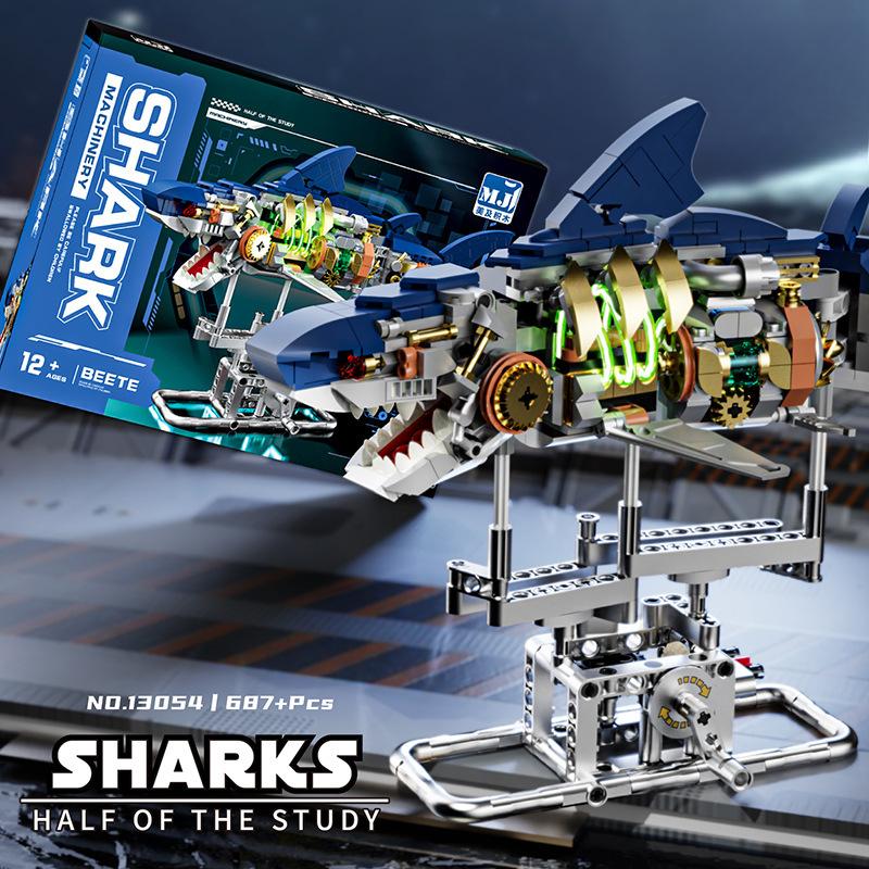 Building Block Semi-mechanical Shark Building Block Movable Model Parrot with Lights Punk Assembly Toy