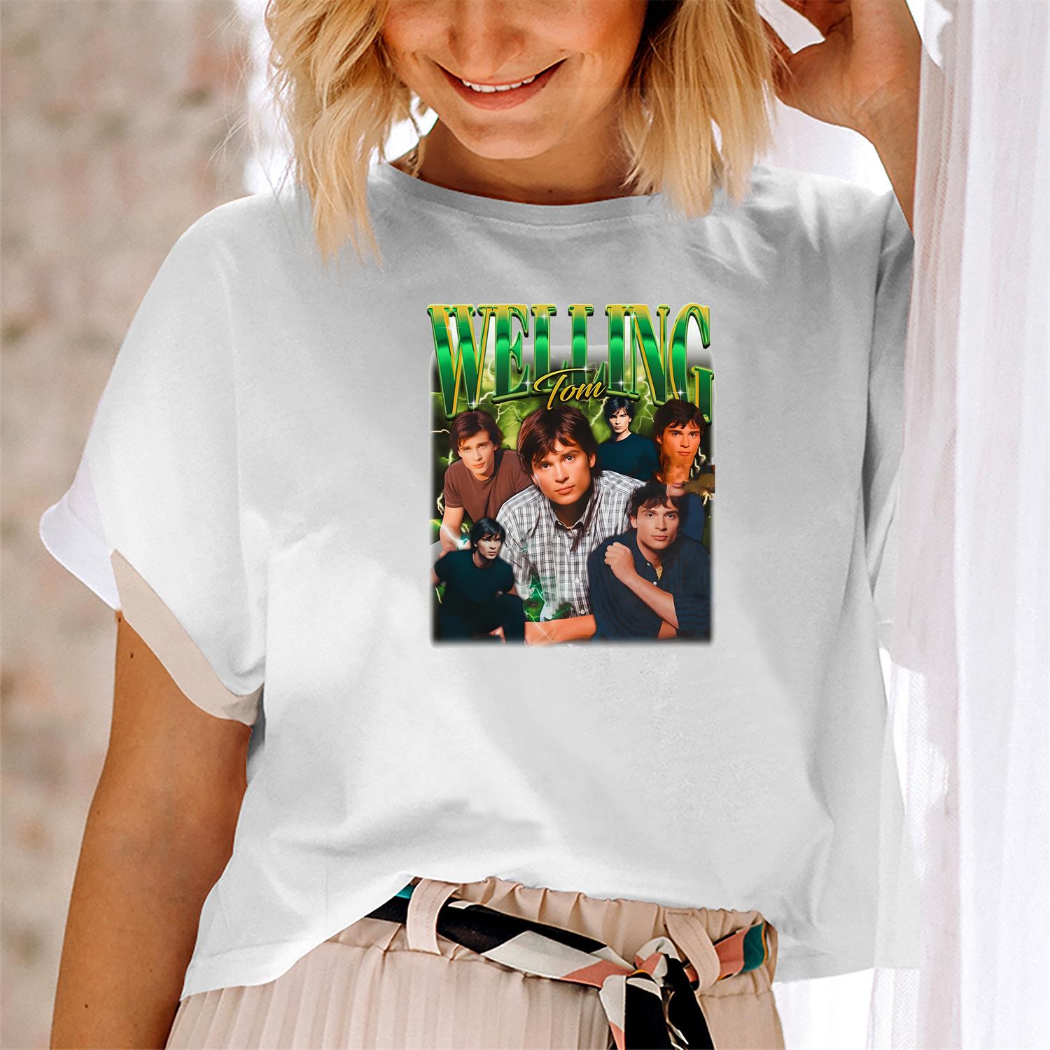 

Футболка в стиле ретро 90-х ТОМ ВЕЛЛИНГ Футболка Tom Welling Посвящение Тому Веллингу Мерч для фанатов Тома Веллинга Футболка, вдохновленная фильмом «Тайны Смолвиля» 4XL