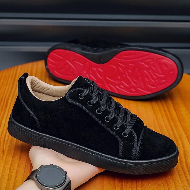 New Cool Men Suede Leather Casual Shoes Street Trend Flat Skate Shoes Young Man Lace-up Sneaker