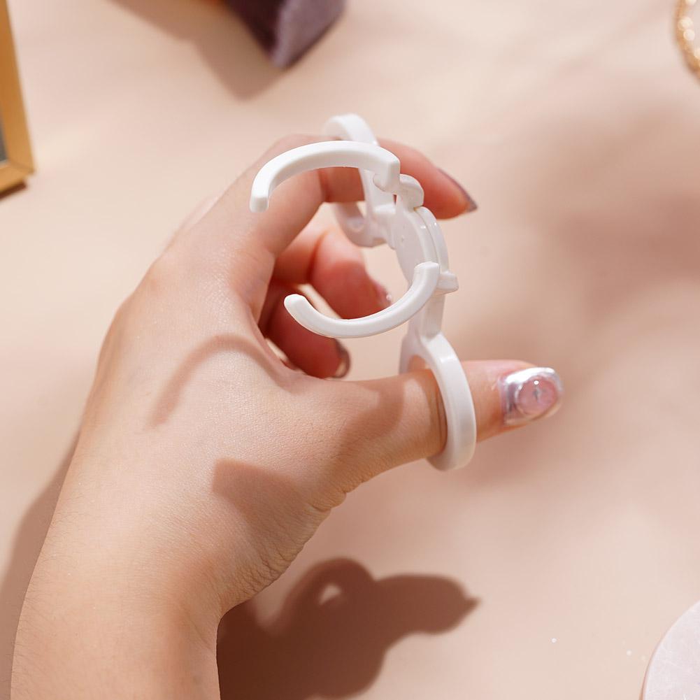 Wear  Cosmetic Contact Lenses  Artifact  Contact Lenses  Auxiliary Device  Hand Brace Eyelids Wearing Tool