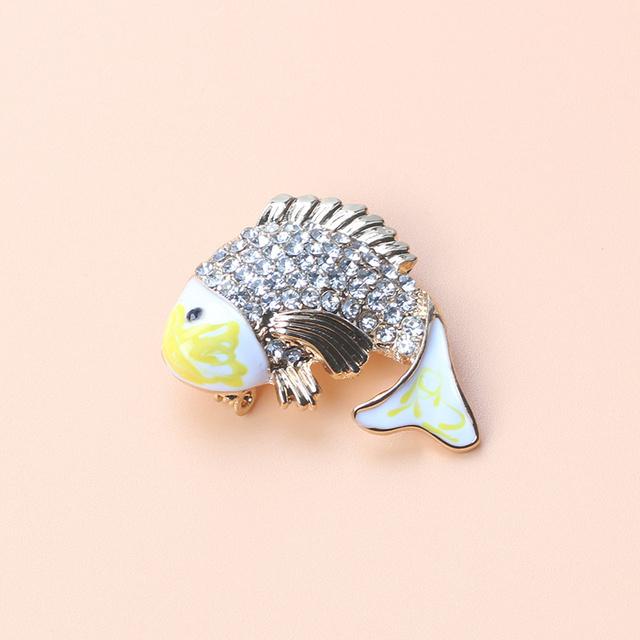 Fashion And Exquisite High -End Corsage Koi Rhinestone Brooch Pin Coat Suit Carp