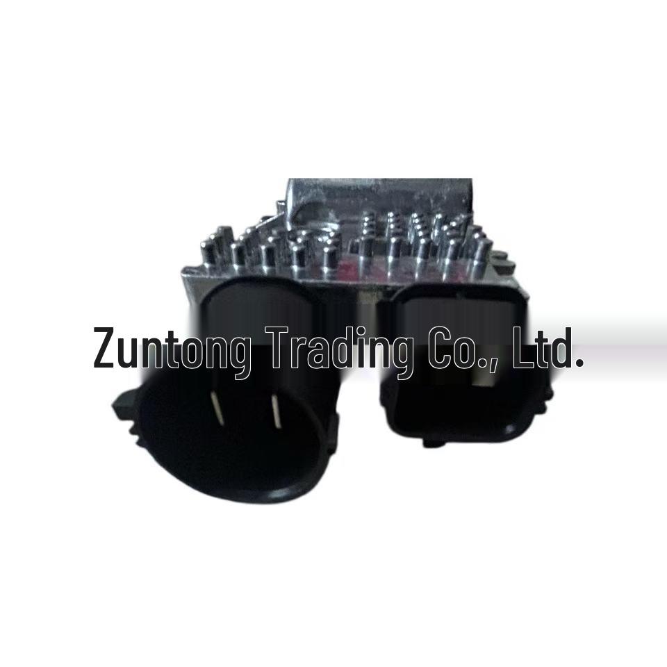 Compatible Ford Lincoln Cooling Fan Controller Models: 1137328586, 1137328617, BA838C609A