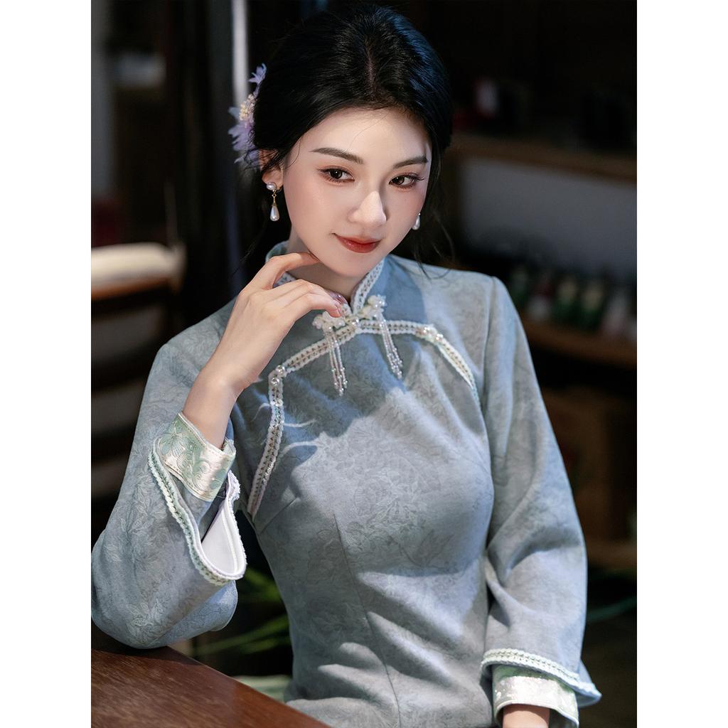 Small cheongsam 1011 new women's new Chinese-style improved dress blue suede high-end atmosphere autumn and winter