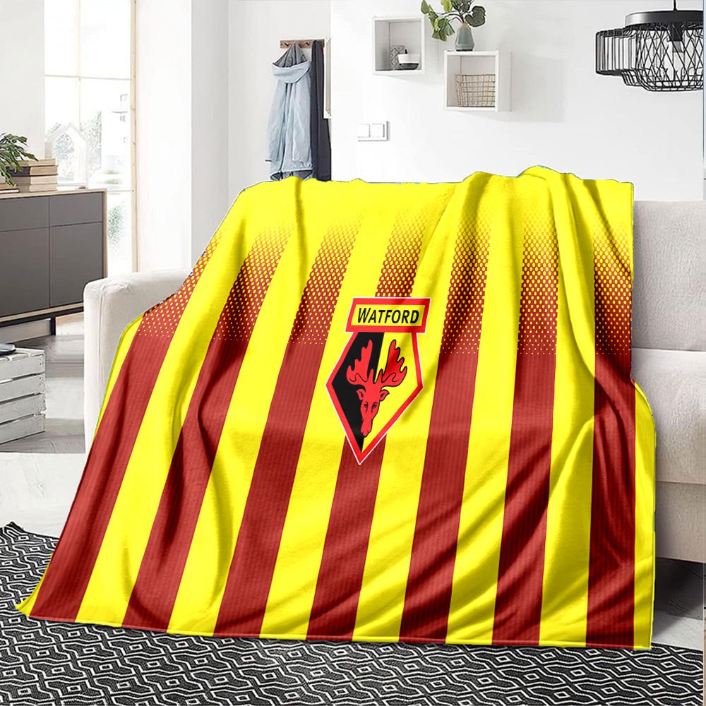Watford Wappen Design Flanelldecke, Weiches Polyester, Modernes Design, Ganzjahres für Camping, Reisen, Geschenke für Feiertage oder Geburtstage