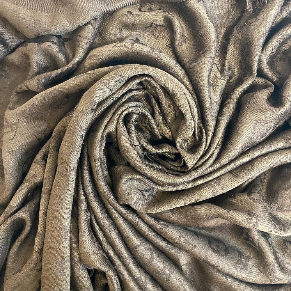 LOUIS VUITTON Large format Monogram Voal silk Stall Brown silk unisex Used