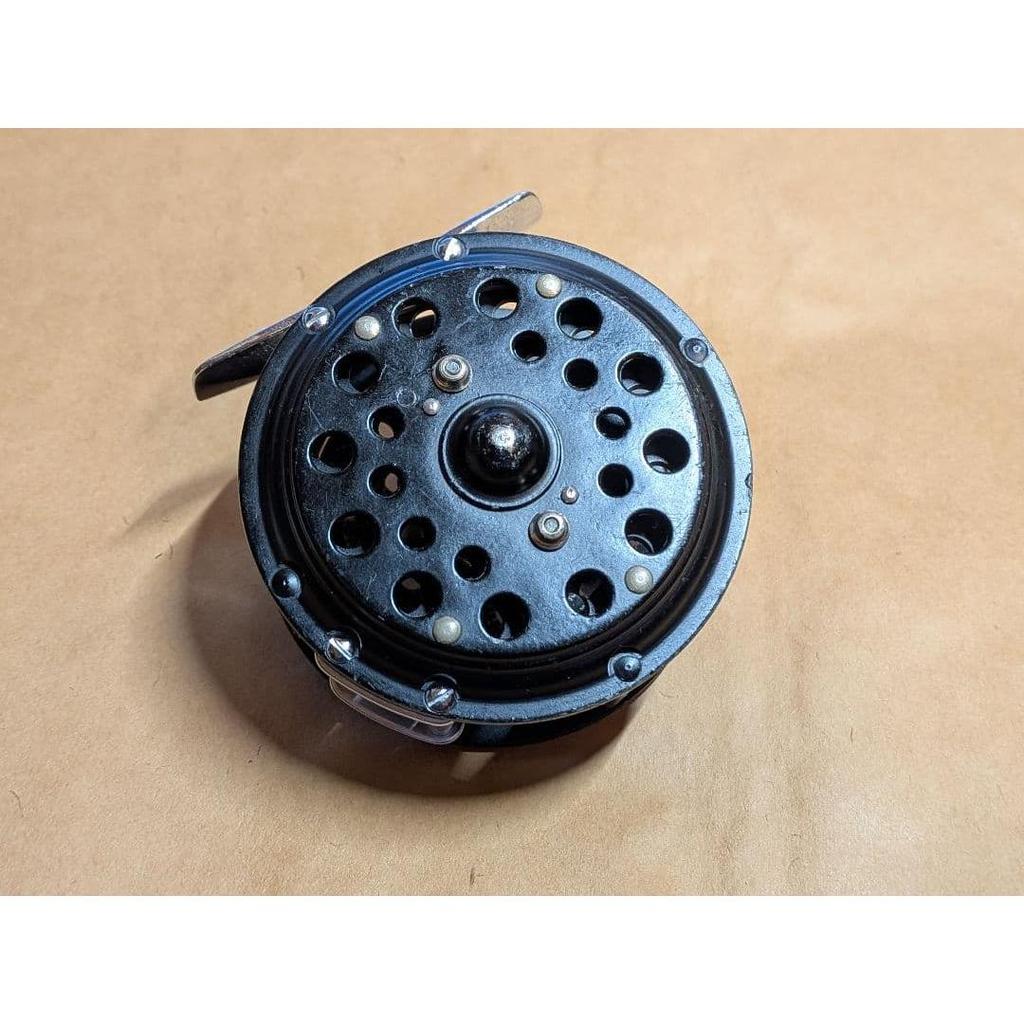 Used 60's USA Made Pflueger Medalist 1492 12 Vintage Reel