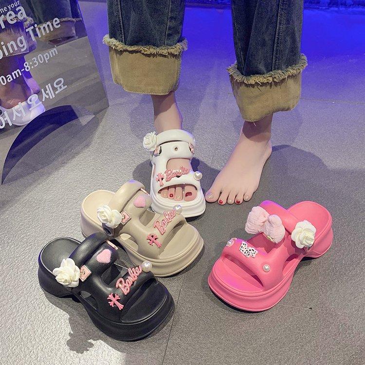 Niedliche Hausschuhe im Feenstil Damen Mary Jane Tragen 2024 neue Mode auf Scheiße treten Gefühl dicksohlige Lochschuhe Sandalen Tide