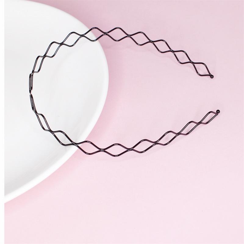 Adjustable Metal Wavy Hairband for Long Hair - Unisex Celebrity Style