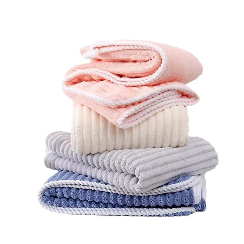 Coral Fleece Quick-Dry Candy Stripe Bath Towel: Super Soft, Large, Thickened, Colorful, and Absorbent.