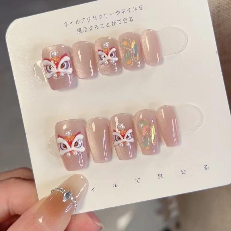 Handmade Exquisite Lion Nail Art National Style Handcrafted Decoration Nail