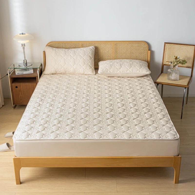 Waterproof Mattress Cover Thicken Quilted Fitted Sheet Mattress Protector Queen Size Fit Sheet With Elastic Band Bedsheet
