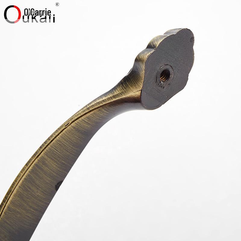 Tragatoare clasice europene din cupru antic pentru dulapuri de bucatarie si garderobe in verde si rosu