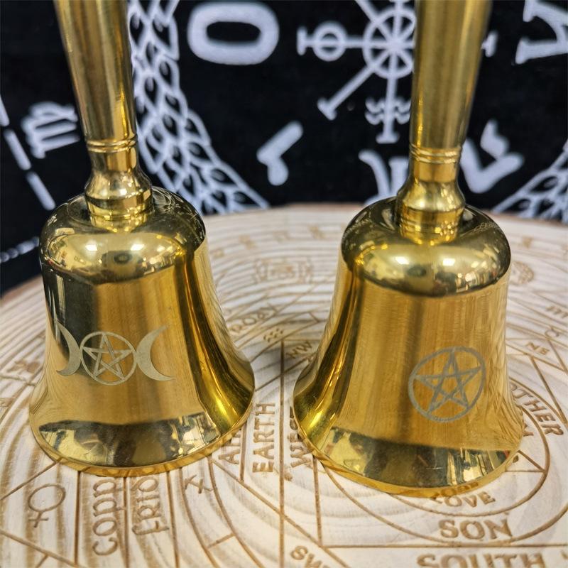 Messing Pentagramm Hand Altar Glocke Ritual Läuten für Wahrsagerei Meditation Pentakel Wicca Hexerei Zubehör für Tarot Zubehör