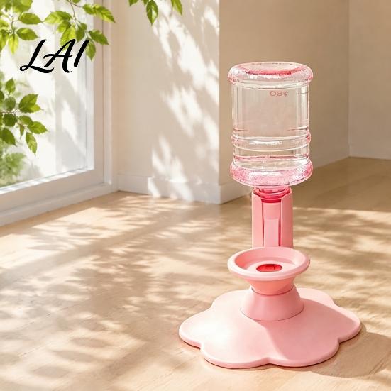 Abbeveratoio Automatico da Interno per Cani Dispenser d'Acqua per Gatti a Gravità Serbatoio 640ml Ciotola Ricaricabile Rialzata Sicura Plastica Fornitura per Animali Domestici Idratazione Senza Mani