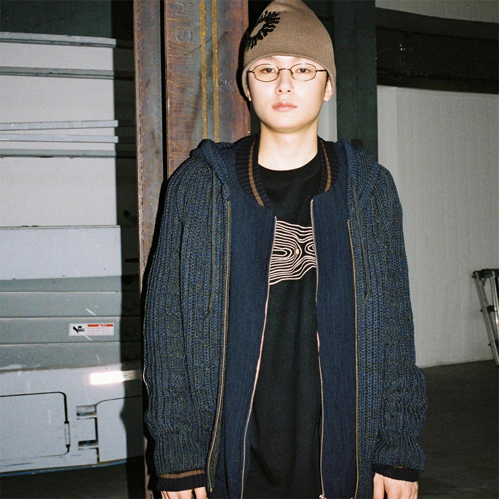 999Hyumeoniti Logo Symbol Jacquard Beanie (Brown)