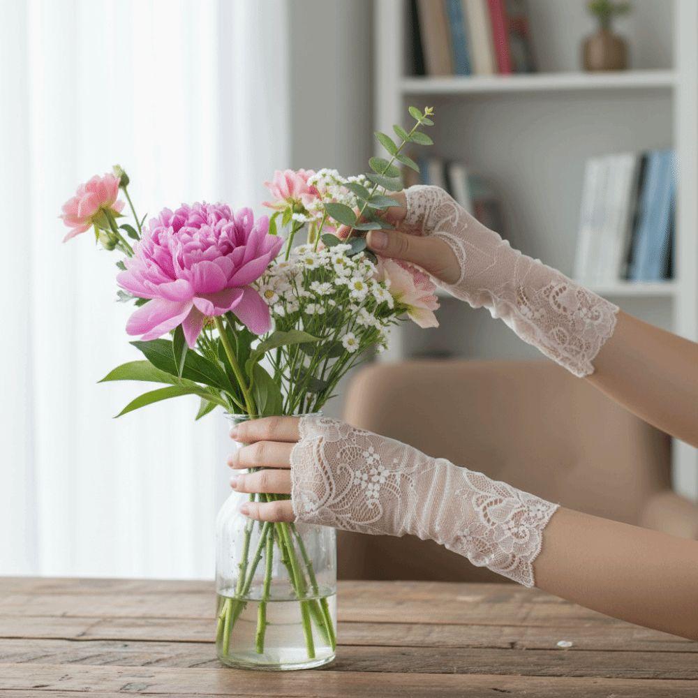 Breathable Lace Half Finger Gloves Thin Sun Protection Riding Gloves  Driving