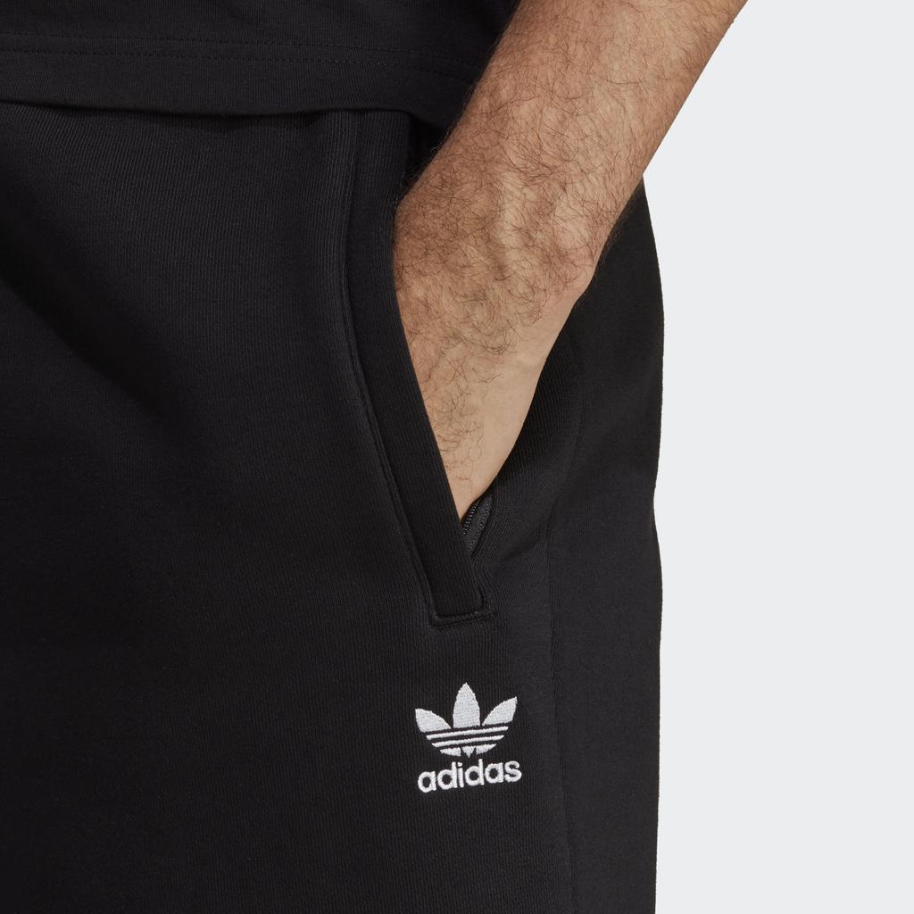 Adidas Originals Pure Color Badge Embroidered Elastic Waist Sports Shorts Men Shorts Black IA4901