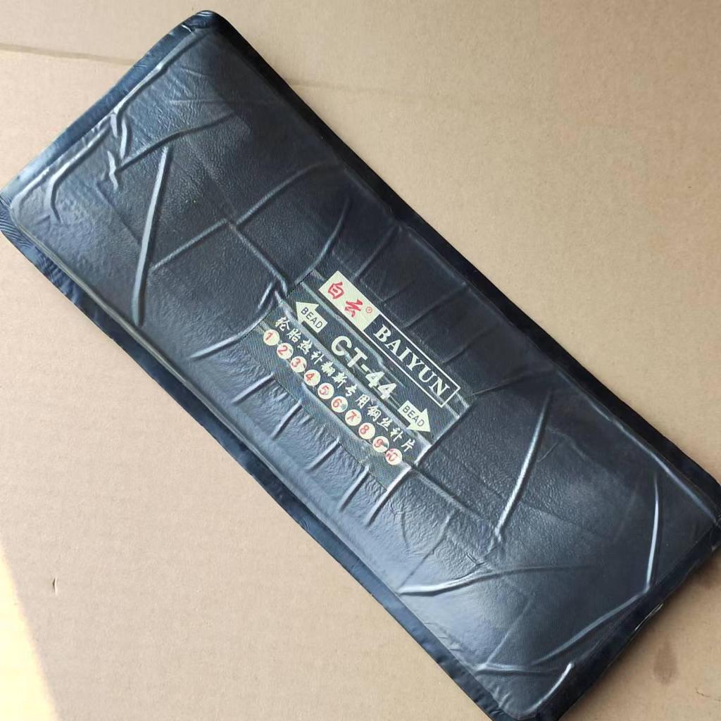 Rohgummi-Reifenreparaturflicken - Vulkanisierender stahlverstärkter quadratischer Runderneuerungsflicken