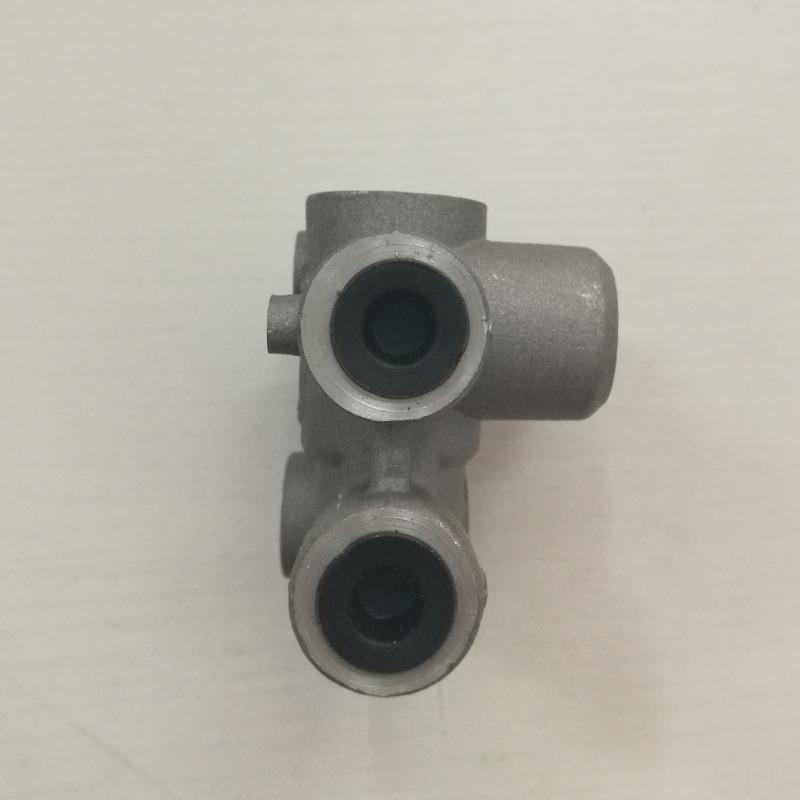 Brake Master Cylinder Proportional Valve for Chery QQ Sweet QQ3 Brake Distribution Valve Car Accessories S11-3510610