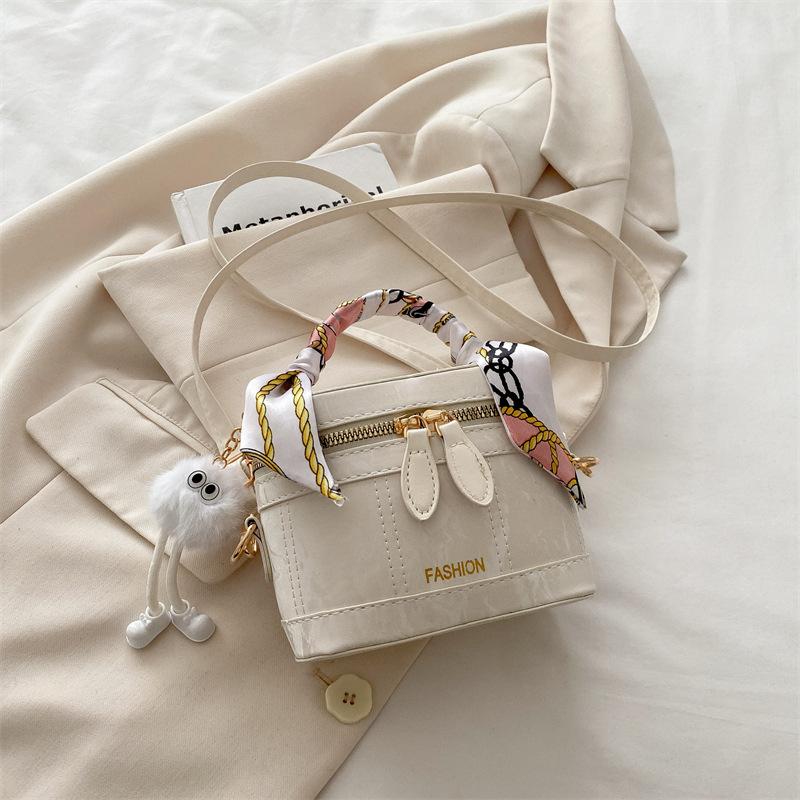 2025 New Model, Portable Box Bag, Women's Retro Fashion Bucket Bag, High-end Sense Niche Versatile Messenger