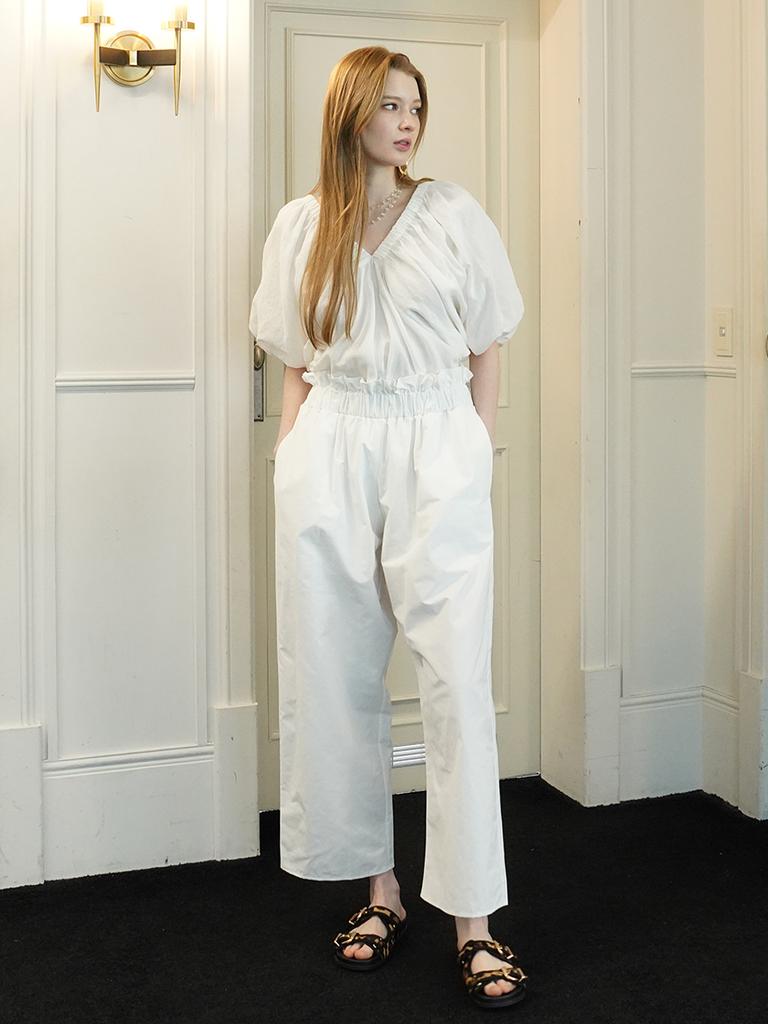 MUSE BY ROSE Vanessa Ruffle Wide Pants (White)