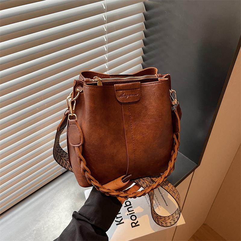 Handbag - Casual Commuting Fashionable Single Shoulder Bag - Small Design - High-end Style Crossbody Bag