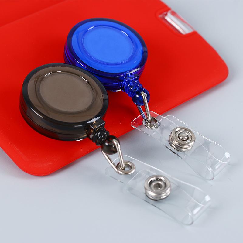 5 st Färg Infällbar Dragbricka ID Lanyard Namnskylt Korthållare Rullar Nyckelring Anti-Förlorad Kedjeklämmor Skola Kontorsmaterial