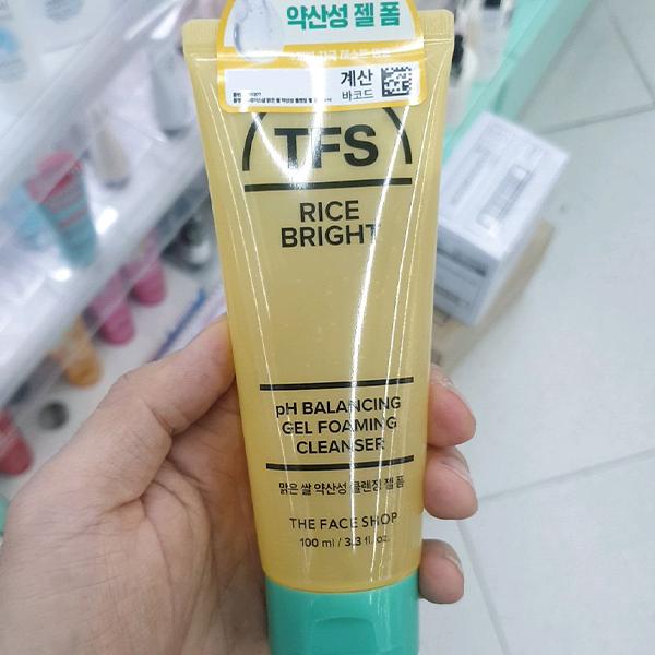 The Face Shop Rice Water Bright Mild Acidic Cleansing Gel Foam 100ml One thing