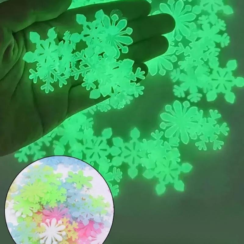 50/100PCS Luminescent Snowflake Wall Stickers, Mini Christmas Snowflake Luminous Wall Decoration Suitable For Home Bedroom Baby Room Decoration