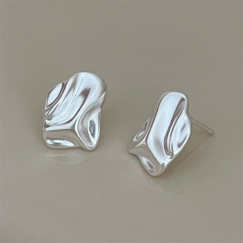 

Irregular Wrinkled Frosted Surface Ear Stud Piercing Earrings For Women Fashion New Jewelry Accessories Gift Party