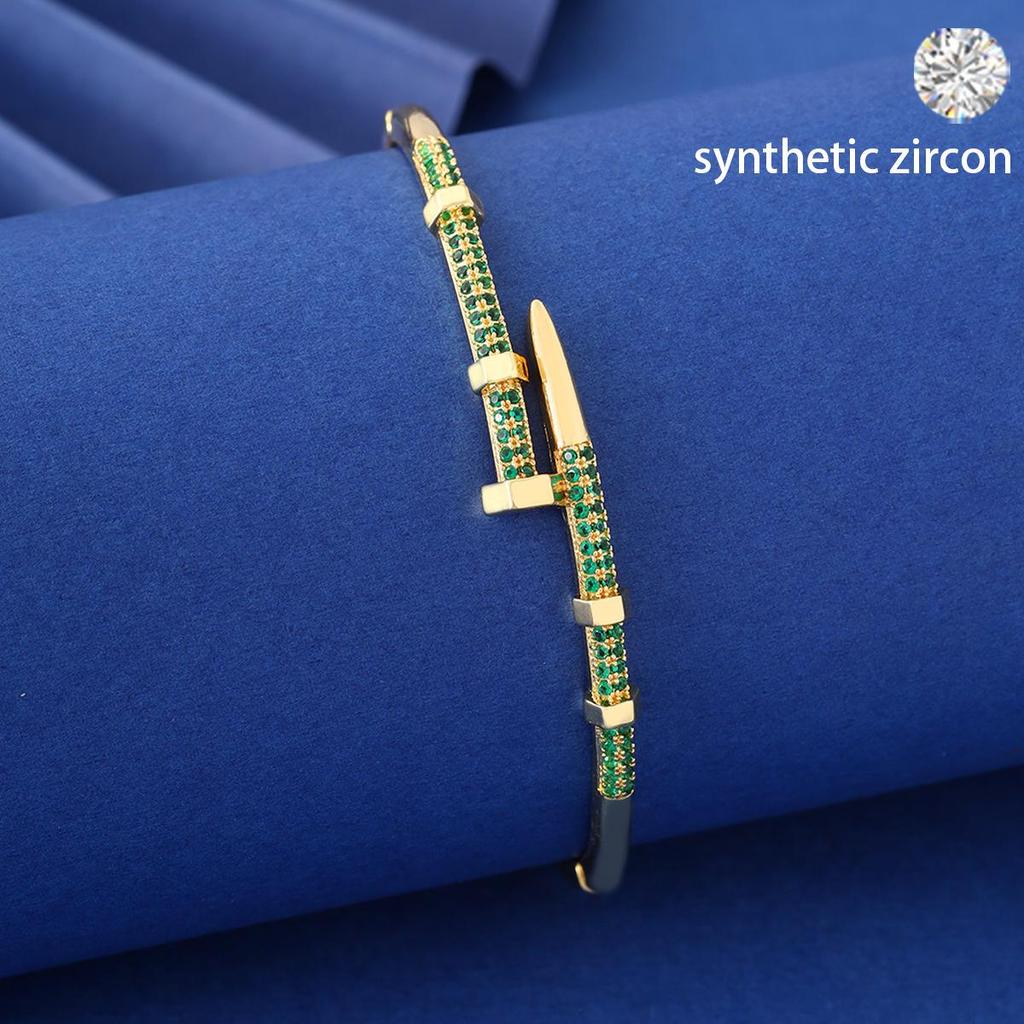 Exquisites 2025 Europäisch-Amerikanisches Nagelarmband mit Zirkon, Luxuriöser Kupferschmuck