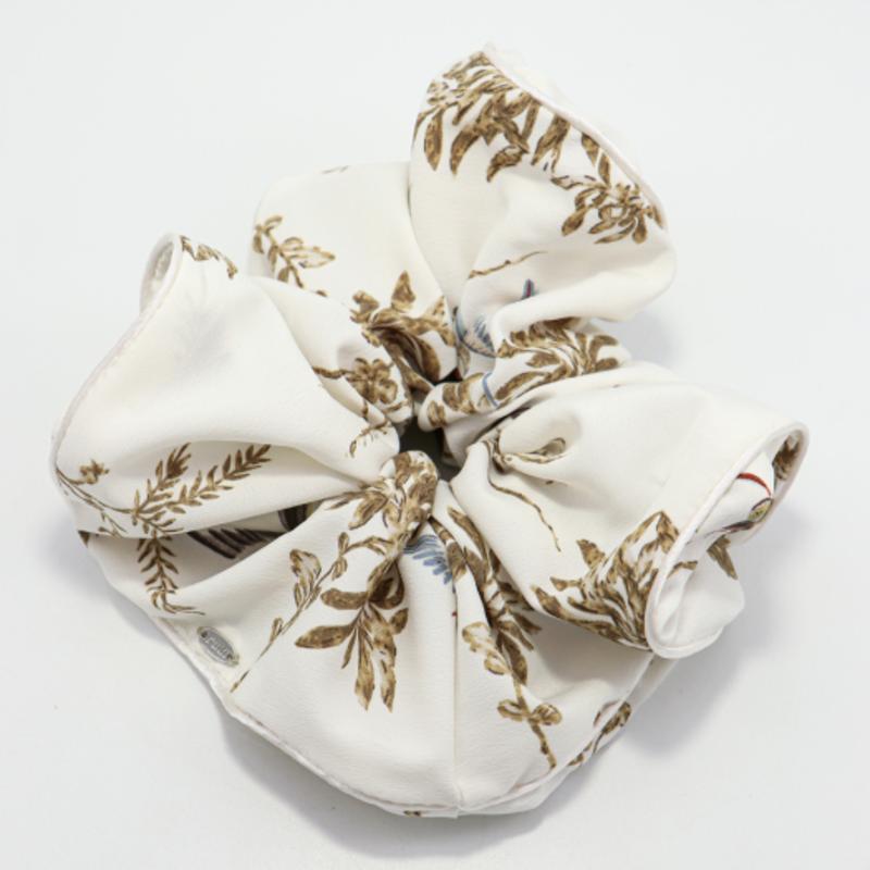UNI.J Brown Flower Scrunchie Hair-Band Ia120
