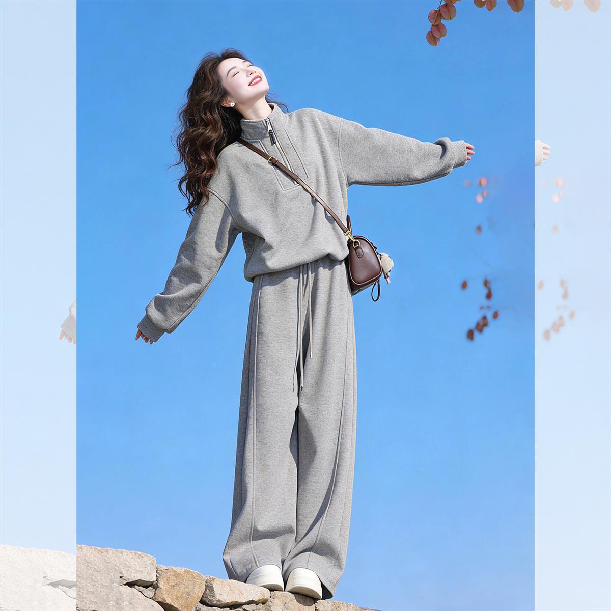 

2026 Korean Style Slimming Casual Outfit: Thick Cotton T-Shirt & Wide-Leg Pants Two-Piece Set for Women. S (up to 50 kg)