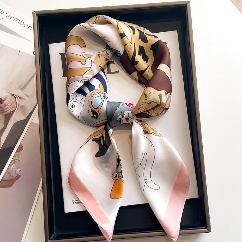 Silk Scarf for Women Square Scarf Versatile Professional Silk Scarf Retro Printed Scarf