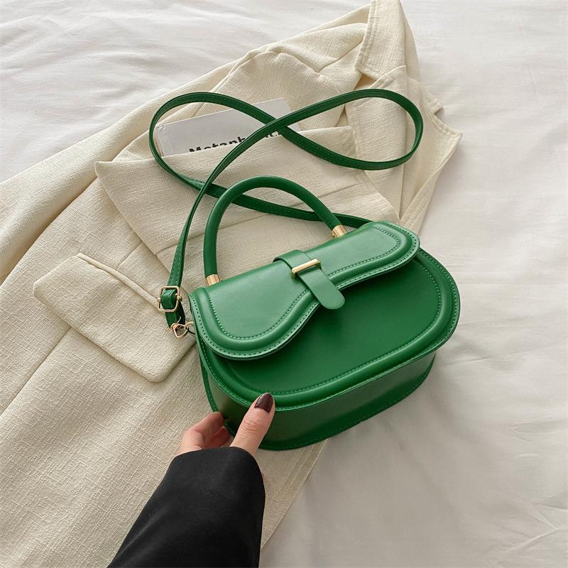 

Весенняя новая модная сумка через плечо на одно плечо в корейском стиле, простая маленькая квадратная сумка для женщин, простая повседневная сумка для женщин