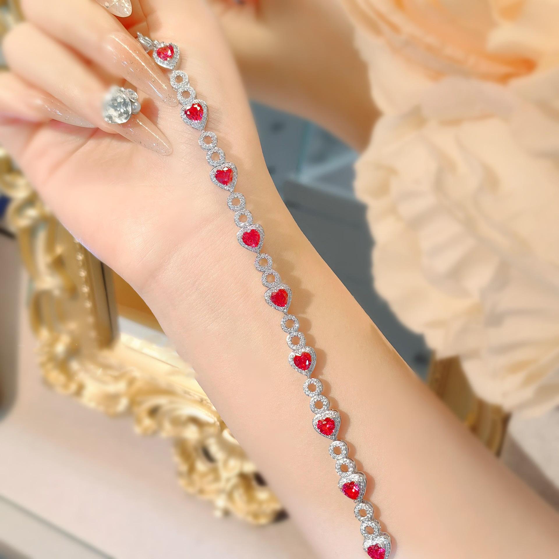 

Realistic Gemstone Love Bracelet Women S Light Luxury Full Diamond Heart-Shaped High Carbon Diamond Red Corundum Jewelry