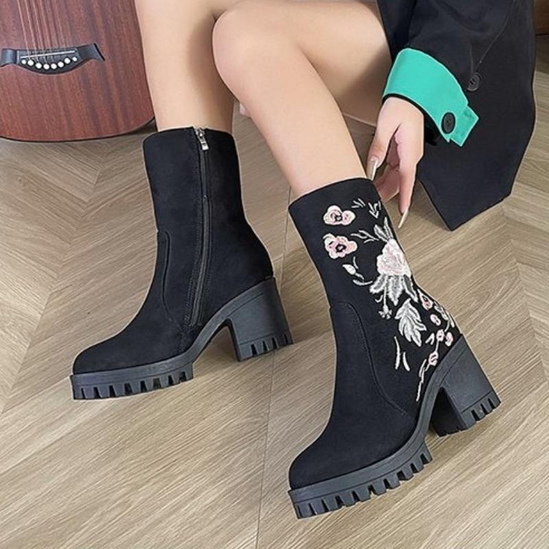 Europäische und Amerikanische Mittellange Stiefel 2026 Herbst Neu Gesticktes Blumenmuster Design Sinn Hochhackig Vielseitige Mode Stiefel
