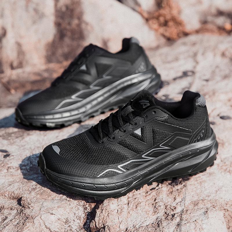 High Top Outdoor Shoes Men's Large Size Hiking Shoes Men's Sports Running Shoes Men's Casual
