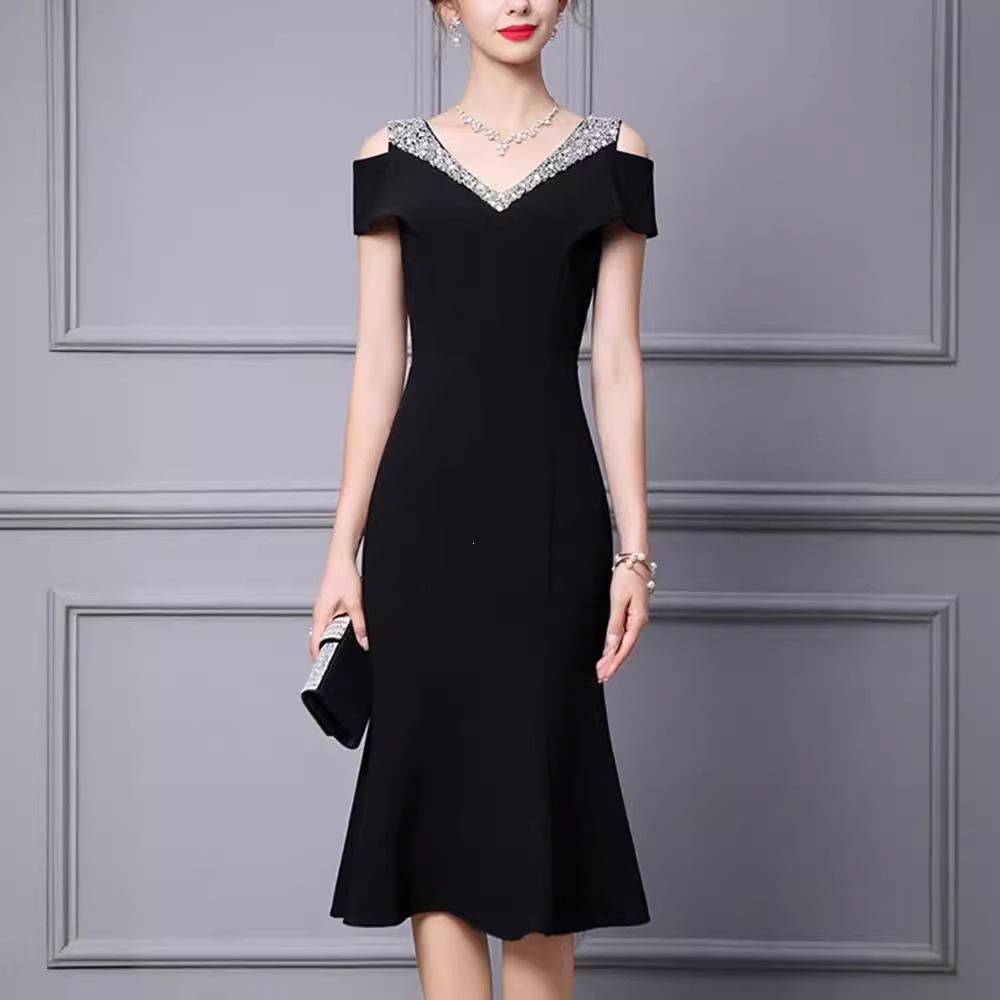 Light Luxury High-end Small Dress Dress 1011 New Thin Off-the-shoulder Fishtail Dress Host Birthday Party Dress