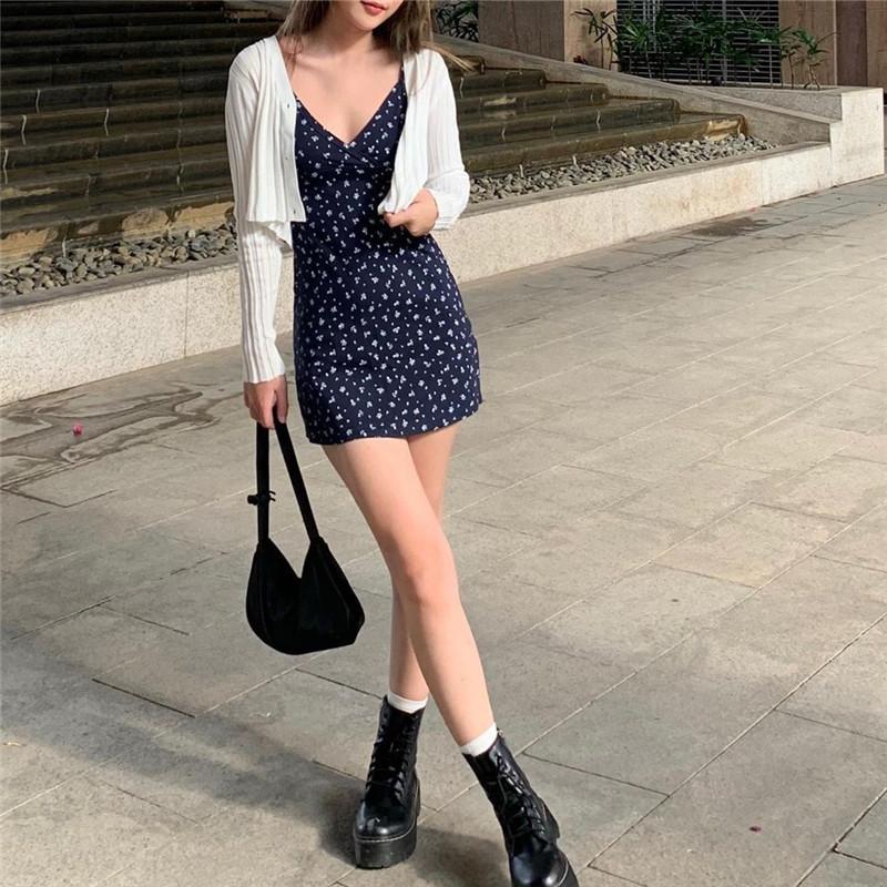 European and American pure desire retro printing v-neck suspender dress women's summer 2026 new floral suspender dress women's clothing