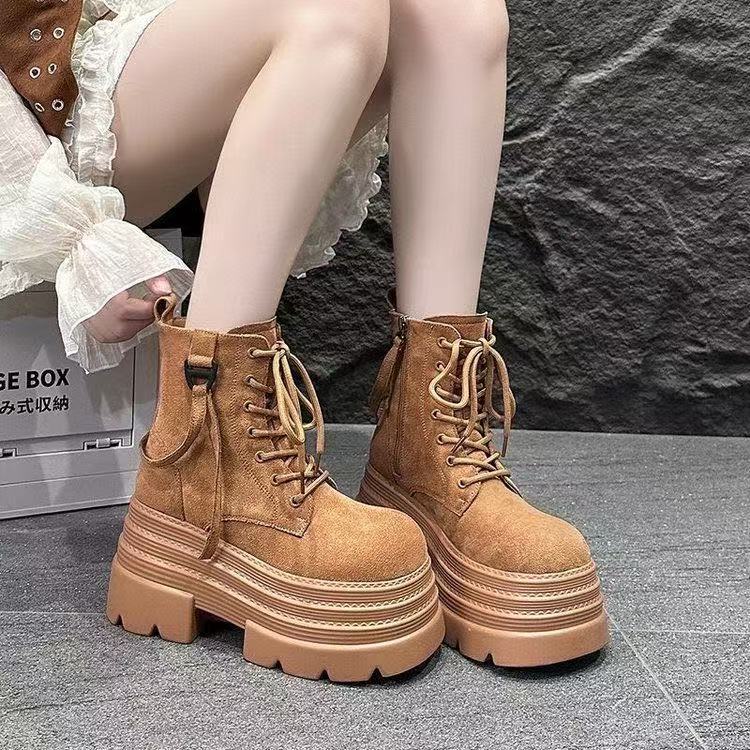 Lace-up super thick-soled Martin boots, autumn and winter new Spice Girl style, small man increases height and shows legs, thin locomotive short boots
