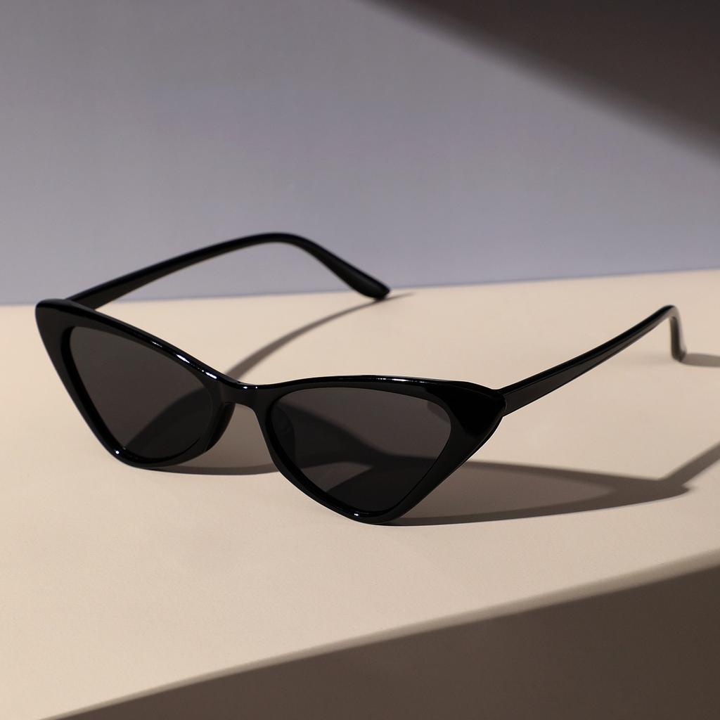 2023 New Cat Eye Small Frame Sunglasses Unisex UV Protection Fashion Trendy Vintage European American Style Outdoor Sun Glasses Shades