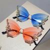 Schmetterling eingelegt mit gebrochenen Diamanten und randlose Sonnenbrille Retro-Mode personalisiertes Outfit High-End-Sonnenbrille