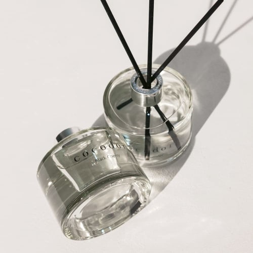 COCODOR Signature Diffuser White Musk (200ml) with Reed Diffuser and Sticks, Room Fragrance, Air Freshener, Perfect Gift