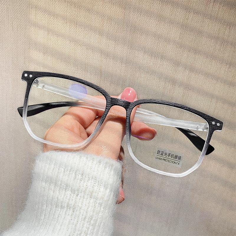 New Trend Wood Grain Frame Myopia Glasses Men Women Square Anti-Blue Light Eyeglasses Unisex Retro Vintage Diopter Eyewear