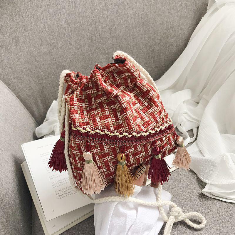 

Women s Hanfu Retro Tassel Bucket Bag - Woven Crossbody or Shoulder Bag красный