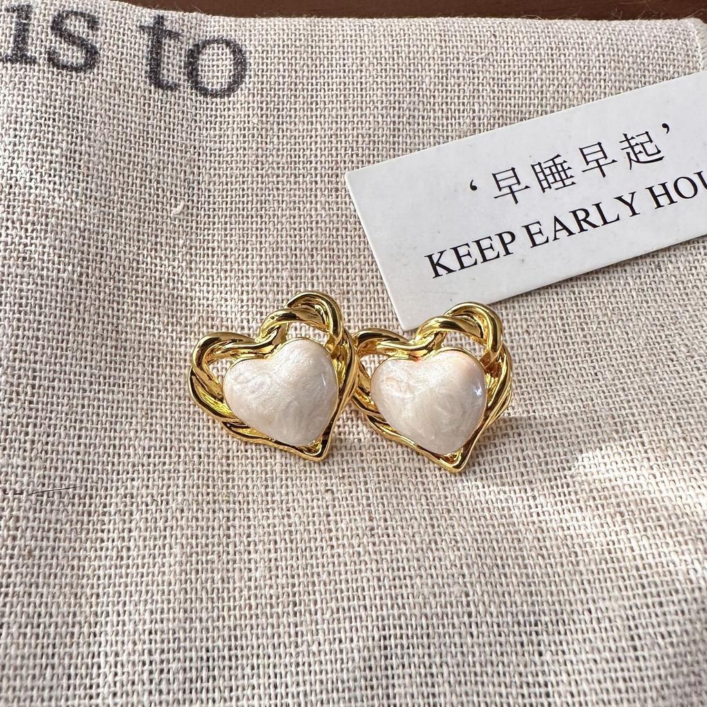 French Design Drip Glazed Love Earrings for Women, New Simple and Fashionable Earrings